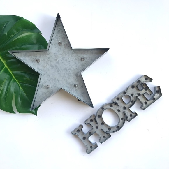 Other - Rustic light up star & hope sign decor